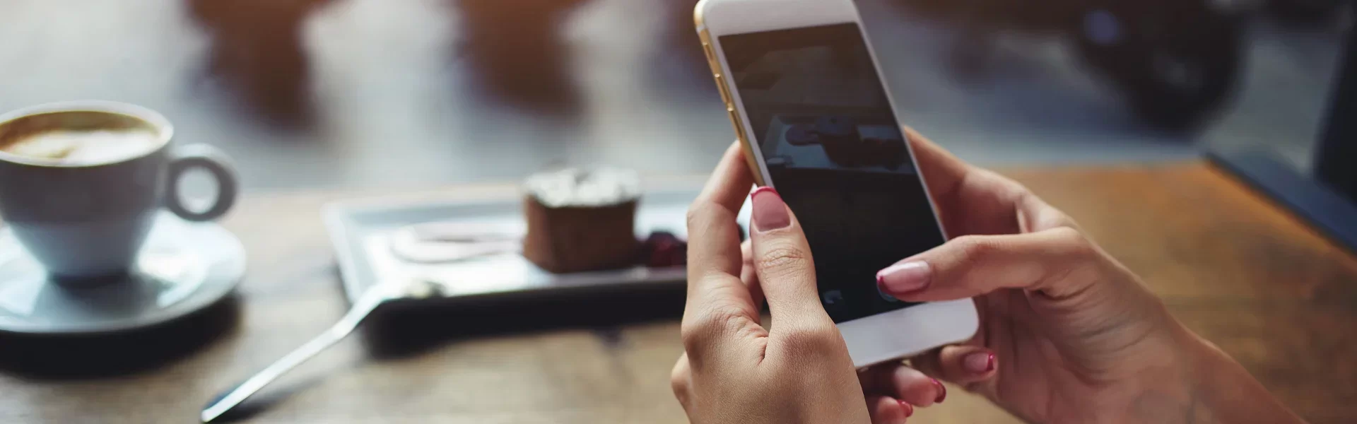 2158-contact_header.webp 2158-contact_header.webp